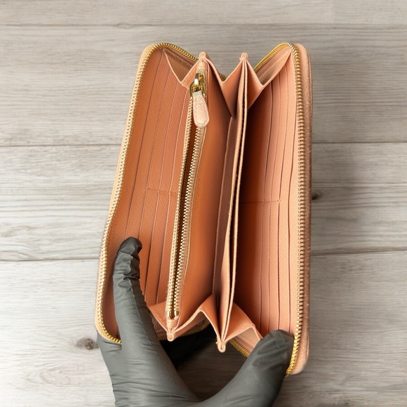 Prada Powder Pink Large Saffiano Leather Zip Around Wallet A49 - Picture 3 of 6